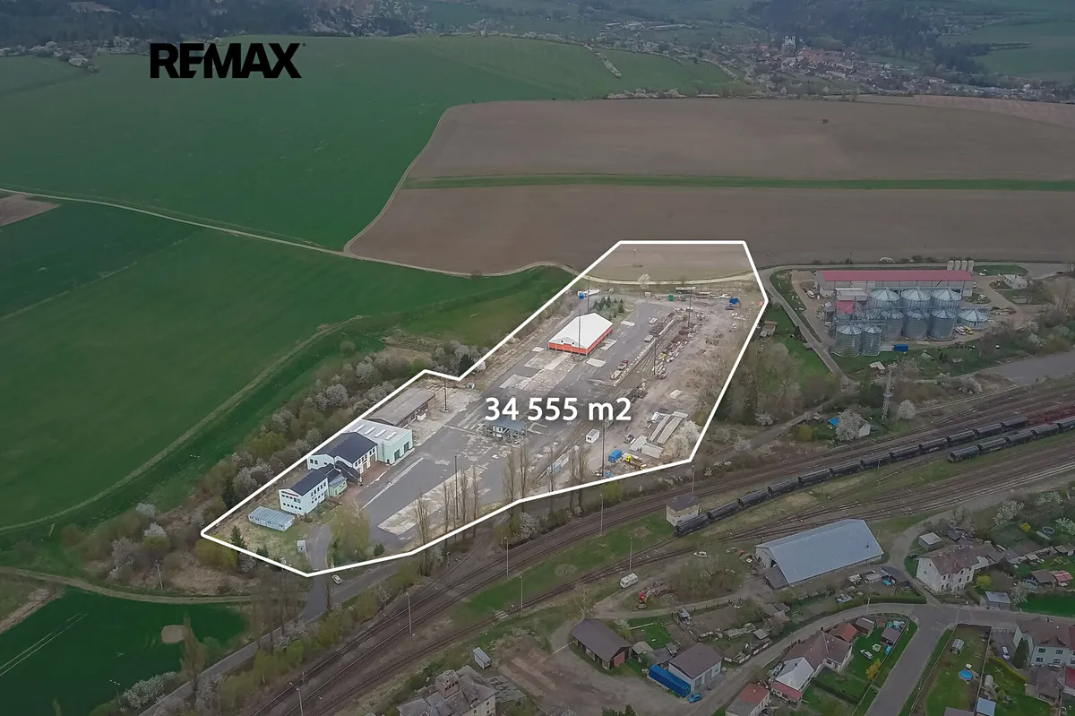Prodej komerčního pozemku 34555 m²